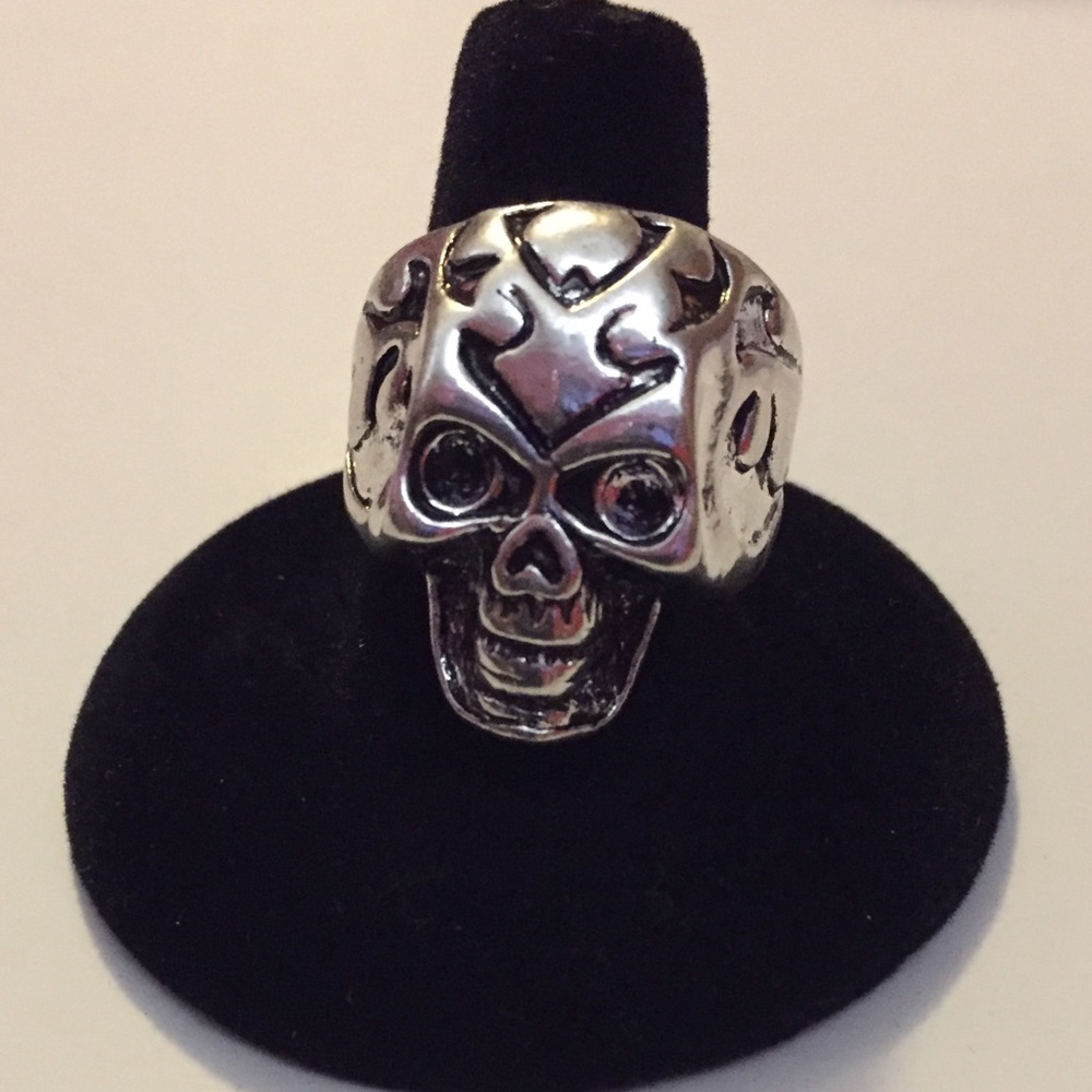 Rings - Picture 2 of 8